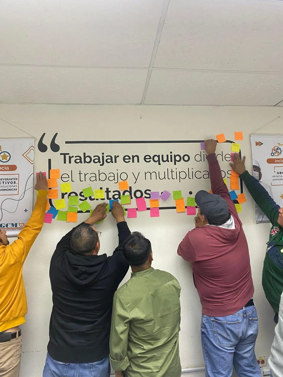Experiencia de capacitación y trabajo en equipo Doing Consulting